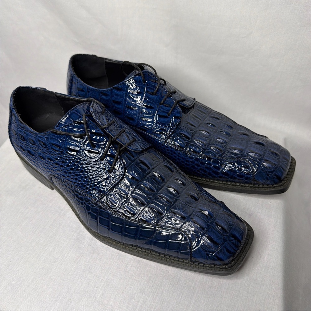 Elegant Navy Crocodile Pattern Oxfords